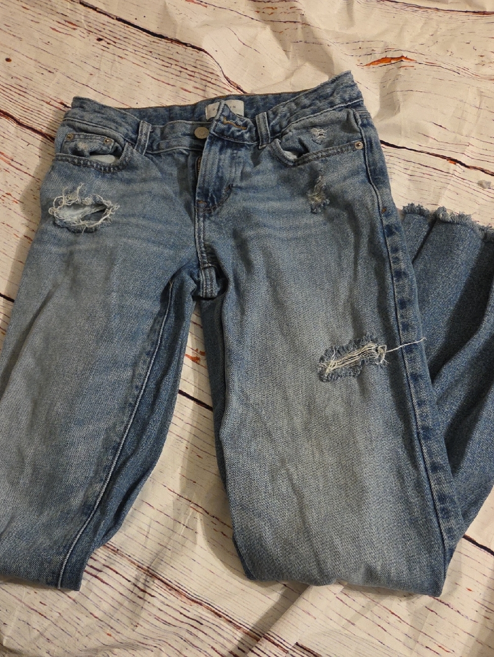 Pacsun Low Rise CASEY 23 Light Blue Distressed Women’s Jeans